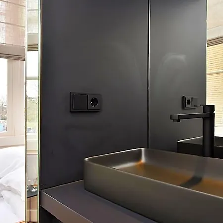 Boutique Havenkantoor 5* 헤이그